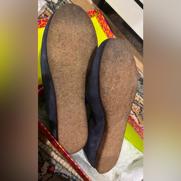 Tory Burch Billy Flannel Shearling Logo Slippers 9 - Picture 4 of 6